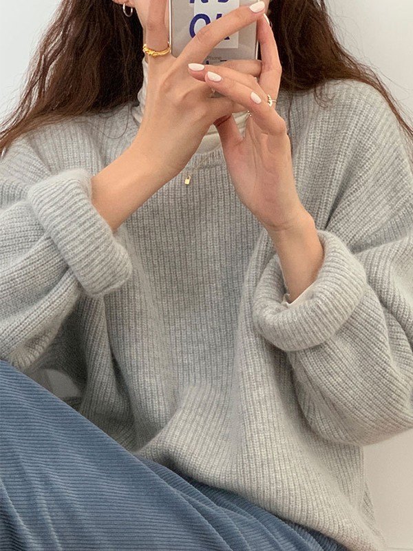 Einfarbiger Pullover mit Rundhalsausschnitt-1