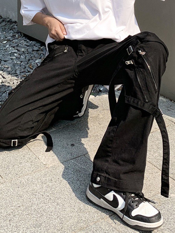 Schwarze Cargohose mit Metallriemen für Herren-1